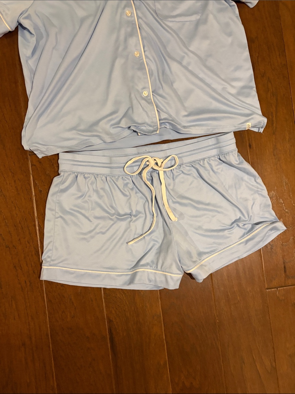 Gap Light Blue Short Sleeve PJ Set with White Piping, Large - Picture 4 of 16